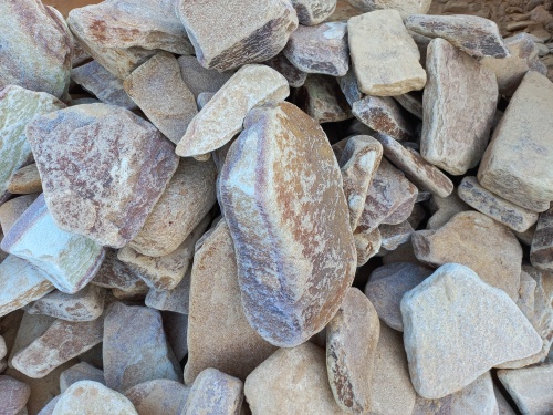 Златолит жёлтый, жёлто-зелёный глыбки и валуны для ланшафтного дизайна купить в Нижнекамске