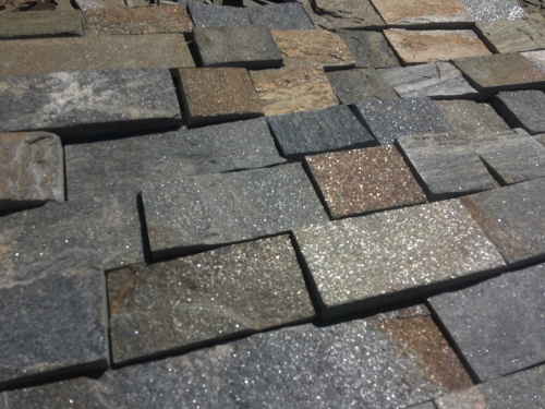 Плитка пилёная златолит Уральский для цоколя, отмостки купить в Нижнекамске