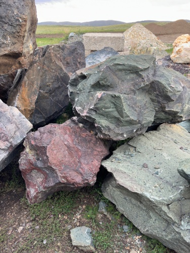 Камни для ландшафтного дизайна зелёные 10-60 килограмм купить в Нижнекамске