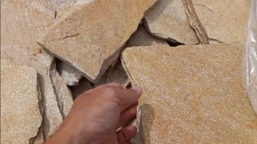 Плитняк златолит жёлтый золотистый для отмостки купить в Нижнекамске