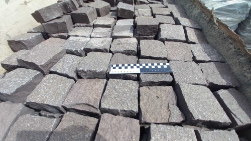 Лемезит колотая брусчатка 10 * 10 см. для парковки купить в Нижнекамске